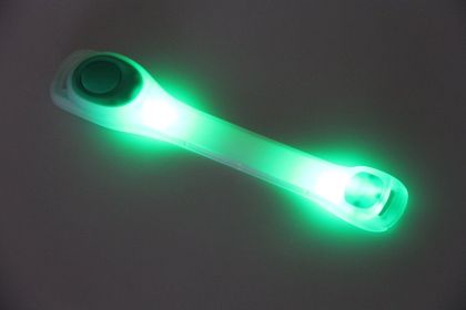 1X Clignotant LED SÃ©curitÃ© Nuit RÃ©flÃ©chissant Ceinture Strap Arm Band Brassard VÃ©lo Courir SÃ©curitÃ© dans les Sports En Plein Air Sport Durable (Color: Green)